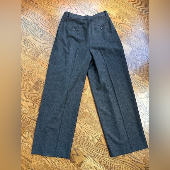 Theory Double Pleat Pant Sleek Virgin Wool Flannel Charcoal Gray Size 4 Wide Leg - Picture 3 of 11